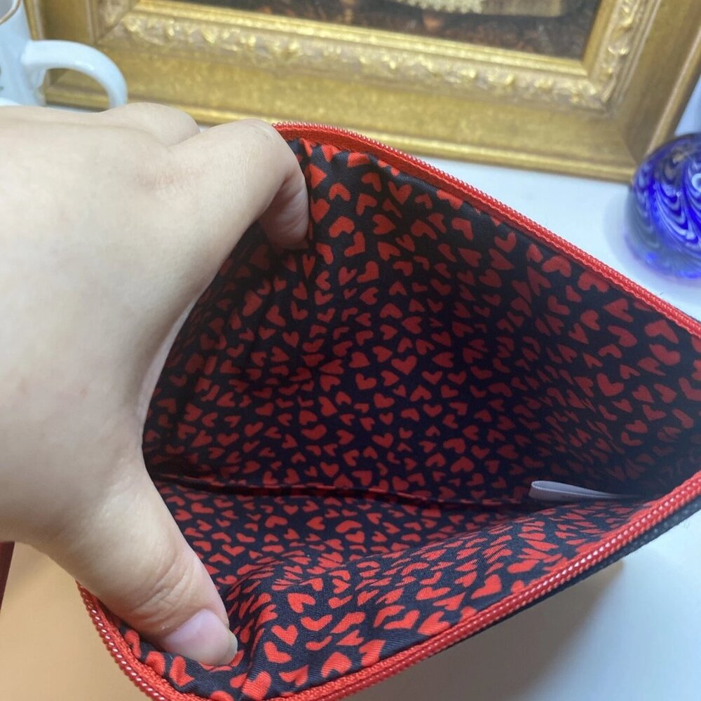 Brighton Canvas Red/Tan Rectangle Animal Print Clutch 2020 collectible Zip Bag - Picture 3 of 3